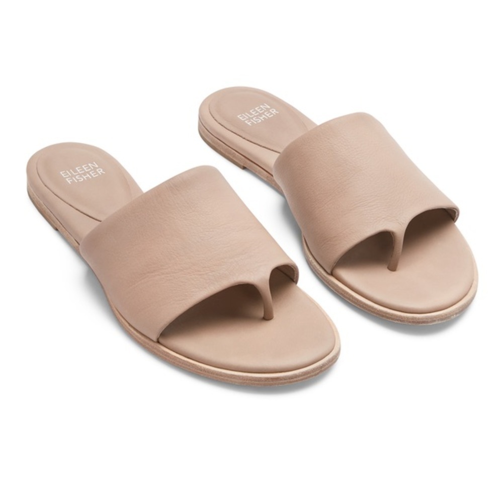 Eileen Fisher Edge Sandal in Sand Sz8